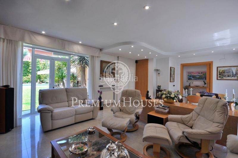 Foto e96ff86c-6c6e-4fea-8594-a0dba37cae5b. Maison avec chauffage parking piscine dans Centre Sant Andreu de Llavaneres