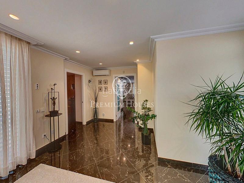 Foto 72125e7e-dc86-4bed-9d2a-9dbe08624b73. Casa magnifica casa en venta en Rocaferrera Sant Andreu de Llavaneres