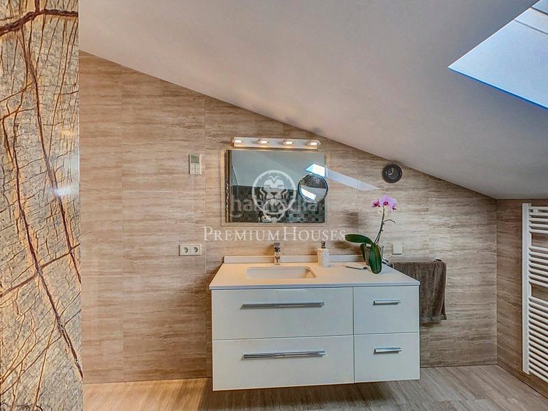 Foto 972f0092-50a8-4dc2-8f64-d278a89b891b. Casa magnifica casa en venta en Rocaferrera Sant Andreu de Llavaneres