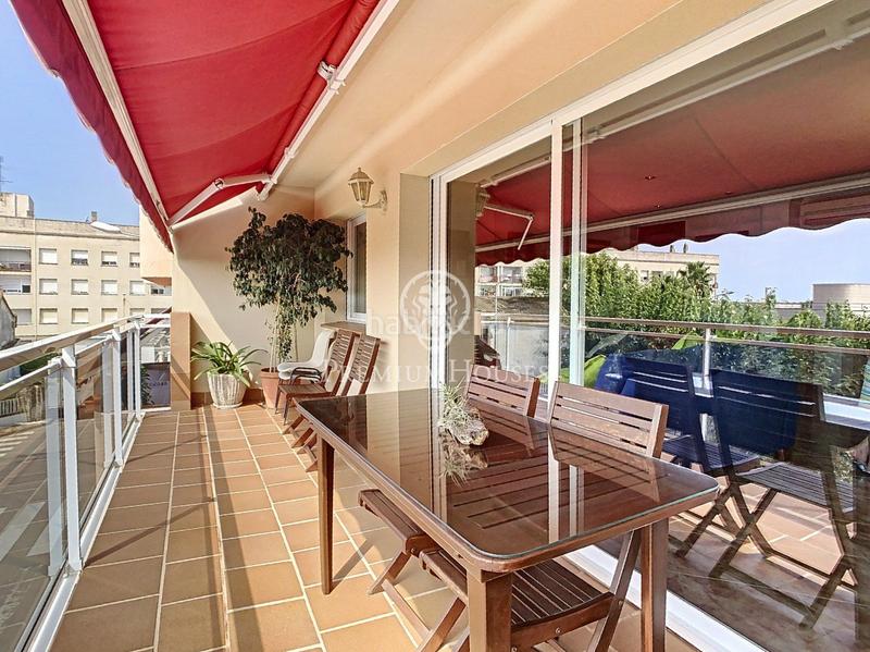 Foto 53436d7b-11a6-4bda-8186-285e73f8393d. Haus mit heizung parking in Les Creus Pineda de Mar