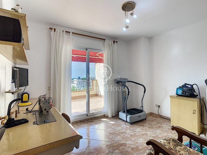 Foto 741d0cdc-74d4-4e12-b1de-6b396c54daa8. Haus mit heizung parking in Les Creus Pineda de Mar