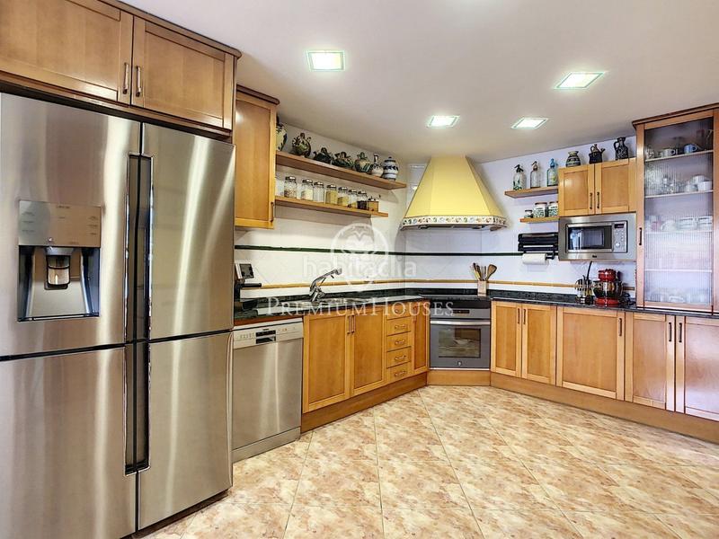 Foto f5ef3b16-02ba-484d-9126-e0e13dd4f25f. Haus mit heizung parking in Les Creus Pineda de Mar