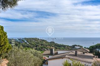 Terrain résidentiel à Urbanitzacions. Terreno en venta con vistas al mar y a la montaña en sant pol de