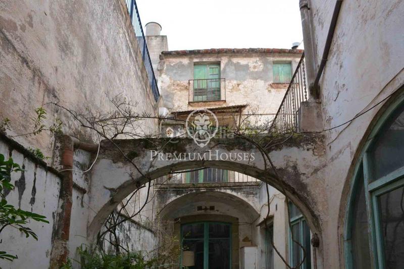 Foto c6db8d69-e7b1-4a6a-beb3-43dc10c06161. House in Centre Arenys de Mar