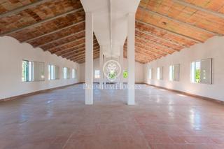 Masia a Tordera. Hostal en venta en tordera inditex