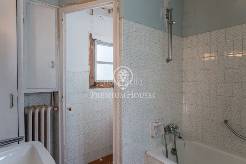 Foto 25efb5f4-ac64-4cd2-bd3f-3a12fedc49cc. Casa amb calefacció aparcament a Malgrat de Mar