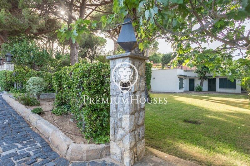 Foto 551aa0a3-45d9-4f36-9f68-84cdd1c45464. Casa  en venta con piscina en Canafort-El Puntó Sant Andreu de Llavaneres