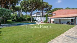 Casa a Canafort-El Puntó. Casa en venta con piscina en sant andreu de llavaneres