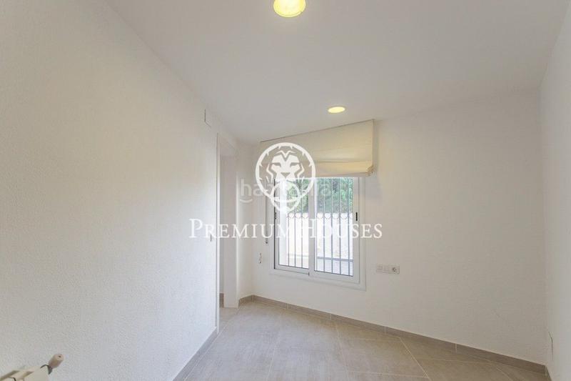 Foto 8b97680e-00a0-489b-b05a-267ad672cdf0. Casa  en venta con piscina en Canafort-El Puntó Sant Andreu de Llavaneres
