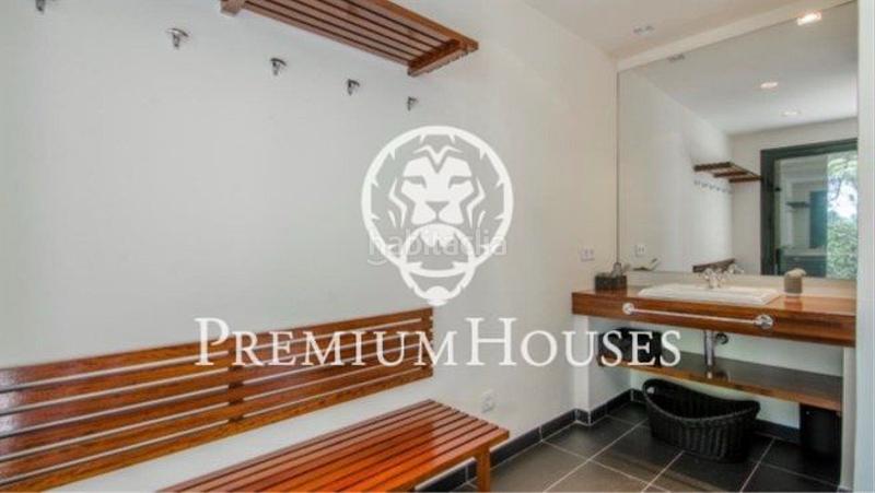 Foto 97ff0652-ed45-4c3e-a623-343d2ec45c20. Casa  en venta con piscina en Canafort-El Puntó Sant Andreu de Llavaneres