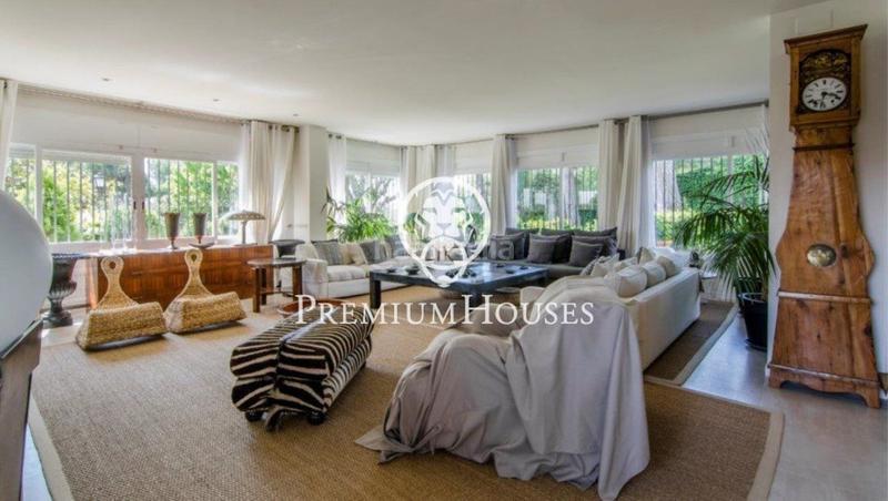 Foto b1064e4b-98c2-48b7-a88f-4019e90162ce. Casa  en venta con piscina en Canafort-El Puntó Sant Andreu de Llavaneres