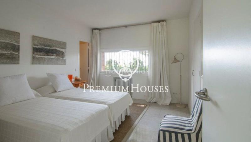 Foto f8dc447f-5d1f-4848-a472-29df5e83225e. Casa  en venta con piscina en Canafort-El Puntó Sant Andreu de Llavaneres