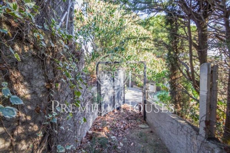 Foto 333778e0-67d1-433b-97a3-1cf077870f82. Terreno residencial terreno con magníficas vistas mar en Arenys de Mar