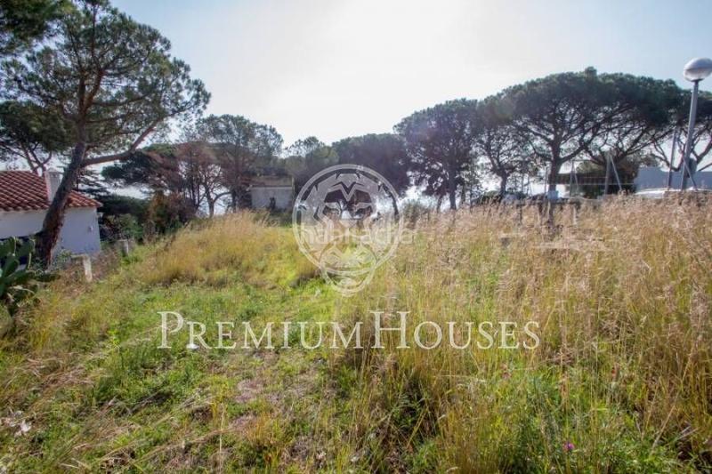 Foto 5e457878-3cde-44b8-b46d-b0f7a91fcdf1. Terreno residencial terreno con magníficas vistas mar en Arenys de Mar