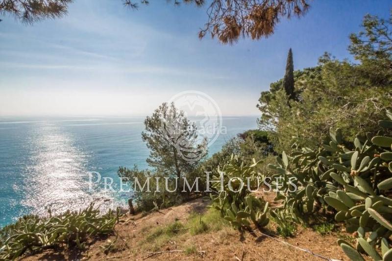 Foto d6e5cf55-02c5-46b1-9e22-2fd36bb32db9. Terreno residencial terreno con magníficas vistas mar en Arenys de Mar