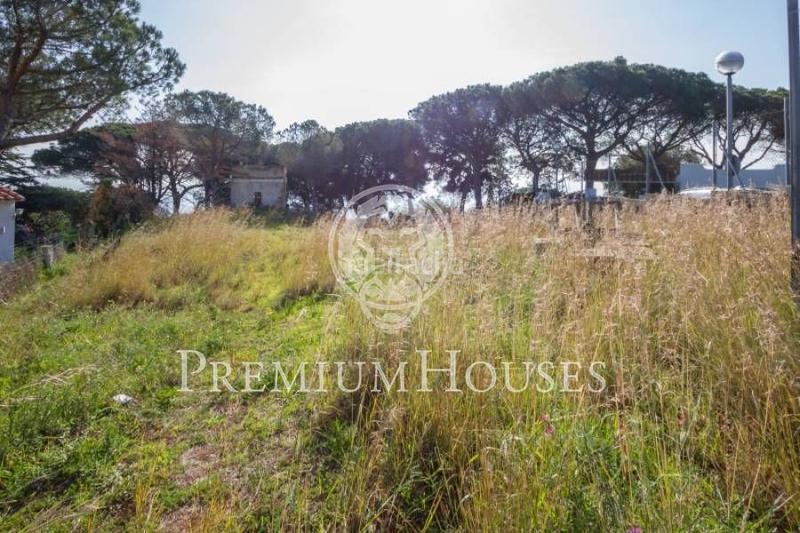 Foto e3623b4b-5e2a-4bae-a0dc-f2bc212f03c8. Terreno residencial terreno con magníficas vistas mar en Arenys de Mar