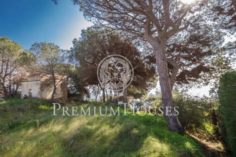 Foto f5890125-0880-46a4-8540-f96b4fda9cbd. Terreno residencial terreno con magníficas vistas mar en Arenys de Mar