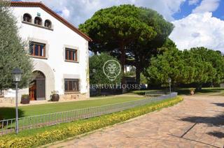 Casa a Ametllareda. Masía en venta en el centro de llavaneres