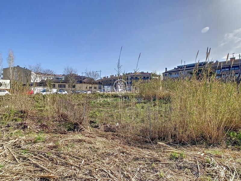 Foto cff67c1b-c454-4e2e-81d5-1327eb6e66ad. Terreny residencial a Tordera Tordera