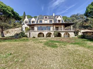 Masia a Ametlla del Vallès (L´). Preciosa casa estilo inglés situada en lametlla del vallès