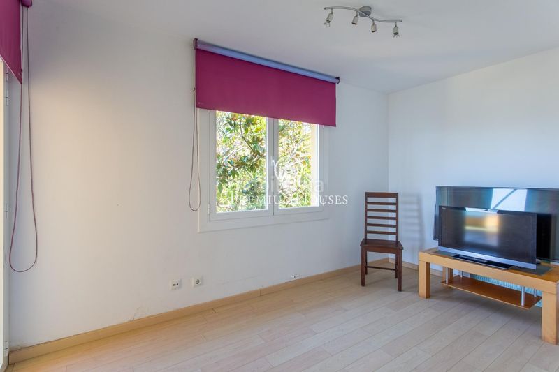 Foto a9e89c6d-1a6e-4965-8664-9ffab9ee4a4f. Casa amb calefacció aparcament a Urbanitzacions Arenys de Mar