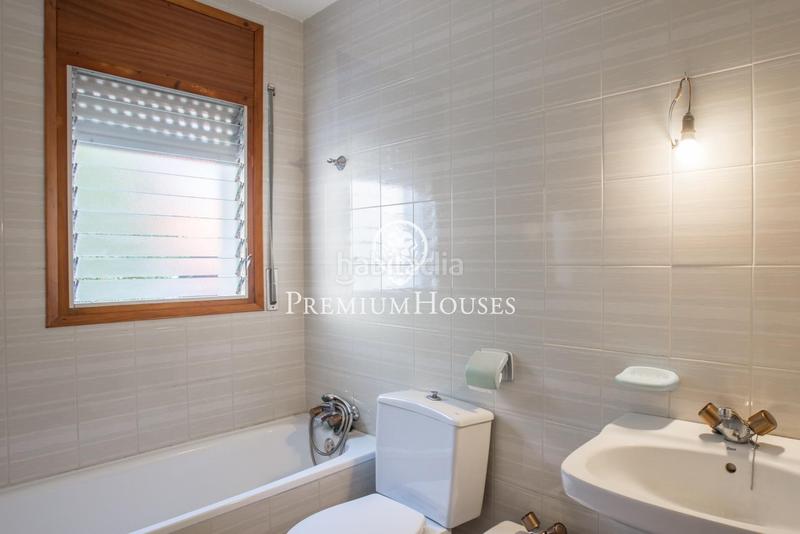 Foto 2050b7af-bb1b-4311-bc12-9f9e38f53072. Casa con riscaldamento parcheggio in Alella