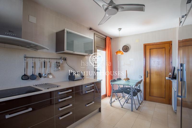 Foto 48ba53aa-95a1-4dd1-a94a-5ff6bb34140e. Casa con riscaldamento parcheggio in Alella