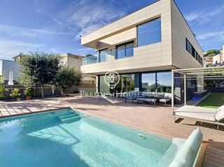 Maison à Teià. Casa de diseño con vistas al mar en teià.