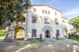 Masia a Arenys de Munt. Magnífica masía catalogada del siglo xvi a la venta en arenys de