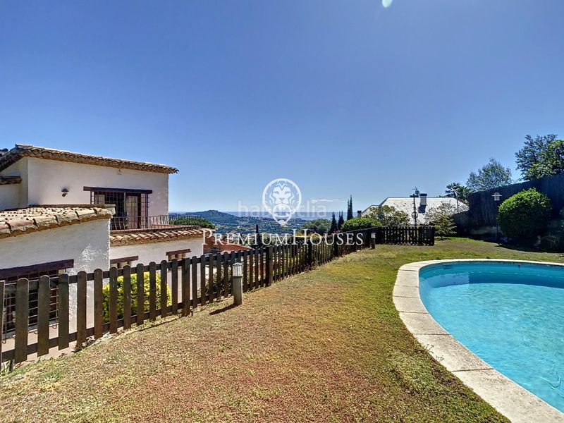 Foto 6ce74d36-c3db-444e-8c67-da2fdaa26fc1. Casa amb calefacció aparcament piscina a Nucli Urbà Argentona