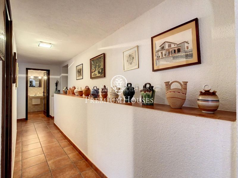 Foto de897f6d-26c0-438b-9cbf-4251cbd6d19c. Casa amb calefacció aparcament piscina a Nucli Urbà Argentona