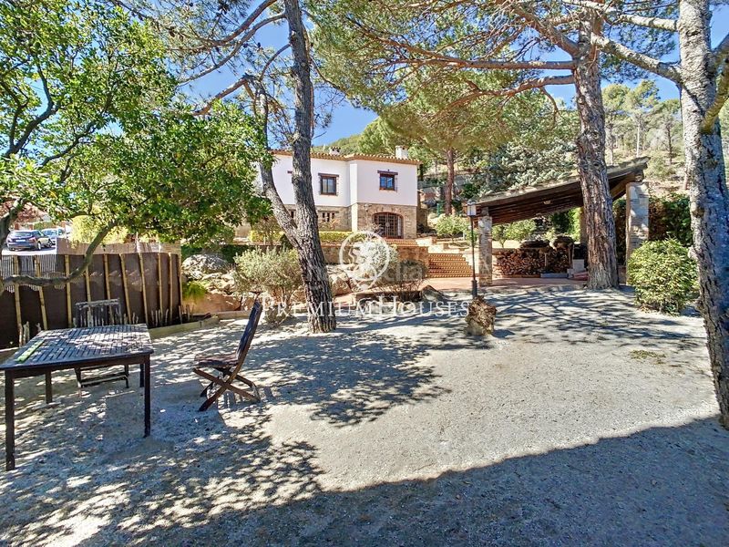 Foto e34b6a20-7e32-45d4-9800-56c035ecf738. Casa amb calefacció aparcament piscina a Nucli Urbà Argentona