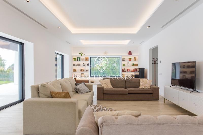 Foto 86833779-9050-4617-81f9-53d8ee141f04. Casa amb calefacció aparcament piscina a Canafort-El Puntó Sant Andreu de Llavaneres