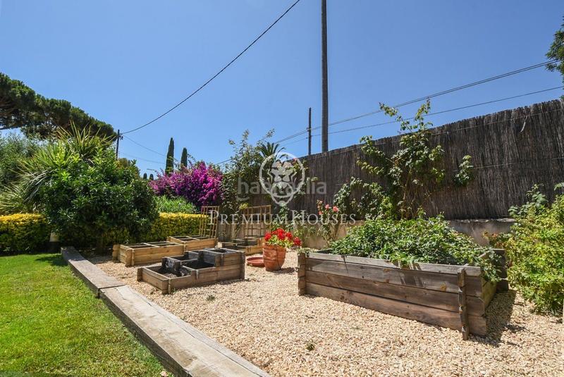 Foto bc80d5c3-1bfd-4853-8f00-bd2c5a0d1e1f. Casa espectacular casa en venta con piscina en Canafort-El Puntó Sant Andreu de Llavaneres