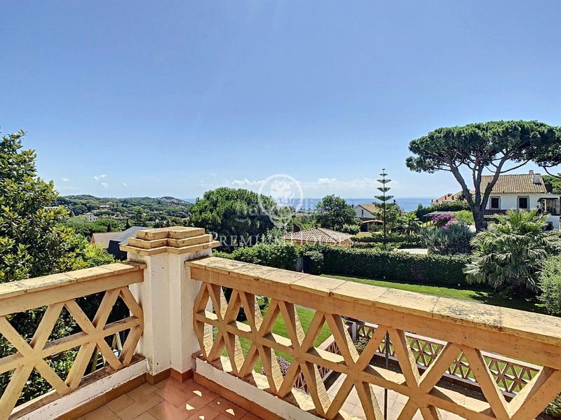 Foto f494a32a-7478-4fa1-8e81-cc39402a8ab4. Casa espectacular casa en venta con piscina en Canafort-El Puntó Sant Andreu de Llavaneres