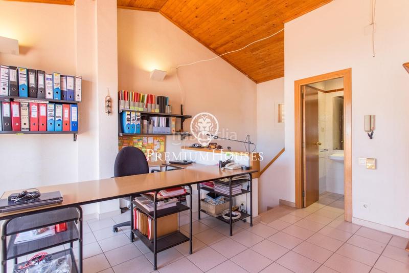 Foto 1227b477-77a2-4eb4-b1c2-e70c08b9af17. Semi detached house with heating parking pool in Tiana