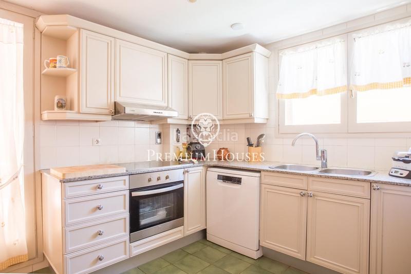 Foto edbe0a92-8acf-49f5-bced-46a63fc66aad. Semi detached house with heating parking pool in Tiana