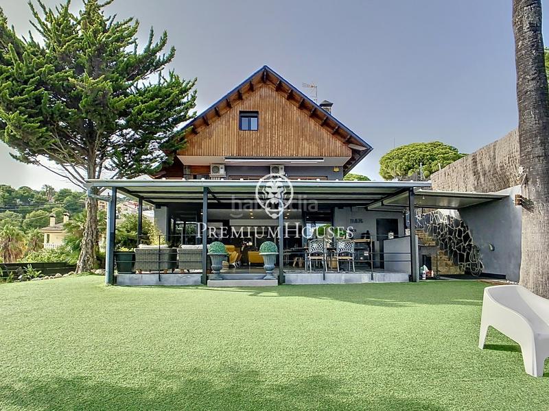 Foto 0282b058-0dc1-42a8-a16d-3c60b3247fb2. Casa con riscaldamento parcheggio piscina in Urbanitzacions Mataró