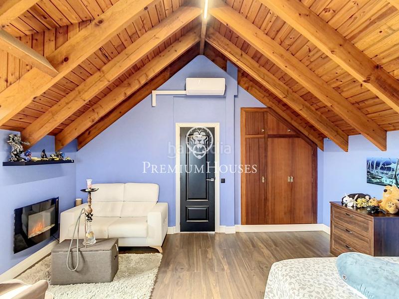 Foto 110b7bb3-3892-47e8-9ebf-27f6a0795d22. Casa con riscaldamento parcheggio piscina in Urbanitzacions Mataró