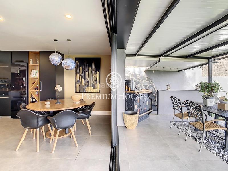 Foto 139d2f92-3ef3-4f4d-b409-a092b4ff3514. Casa con riscaldamento parcheggio piscina in Urbanitzacions Mataró