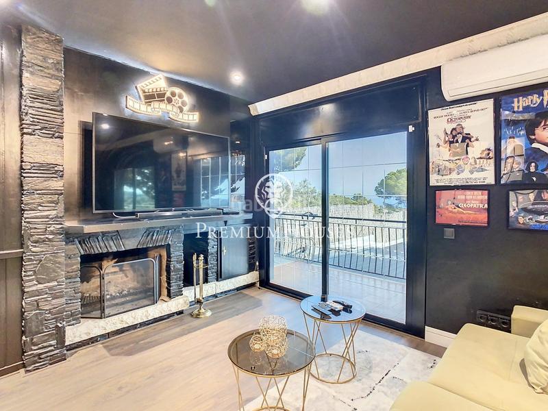 Foto 521d0830-5332-4629-af90-bd6ec1431d48. Casa con riscaldamento parcheggio piscina in Urbanitzacions Mataró