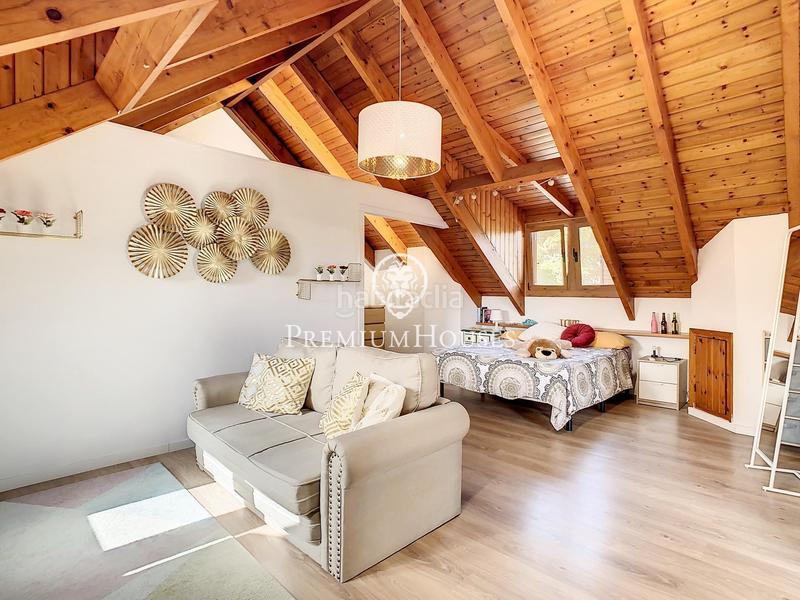 Foto 6cfaecd0-eb01-46b9-8cf6-572a82d20aaf. Casa con riscaldamento parcheggio piscina in Urbanitzacions Mataró