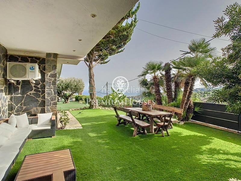 Foto b0715459-c269-4200-a5d4-ba52ff264b6c. Casa con riscaldamento parcheggio piscina in Urbanitzacions Mataró