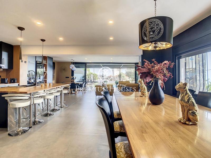 Foto ba4211fc-df87-44dd-a3b0-6f98aae3ee12. Casa con riscaldamento parcheggio piscina in Urbanitzacions Mataró