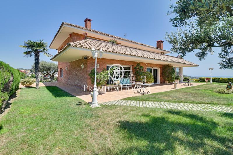 Foto a35b2da0-a2b2-47be-930b-f36b816de422. Lloguer casa amb calefacció aparcament a Nucli Urbà Argentona