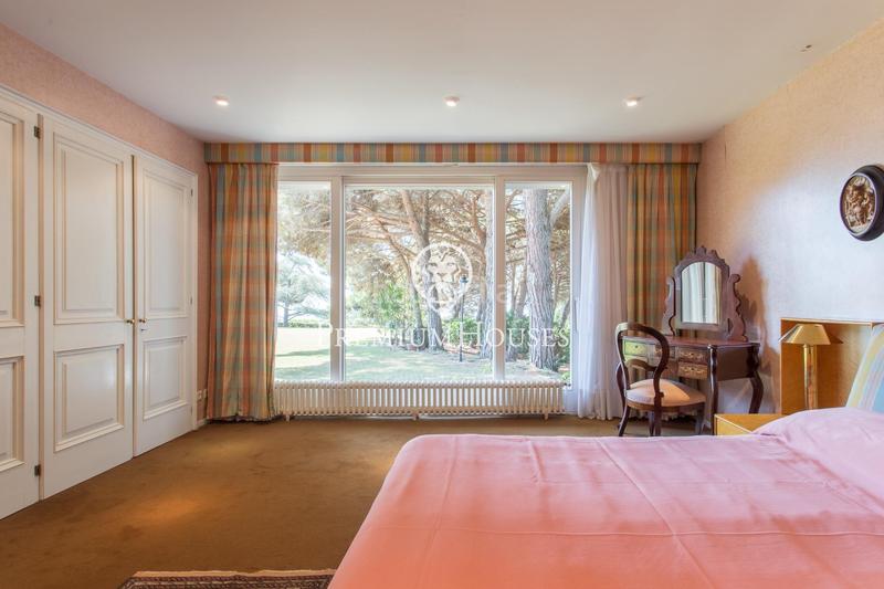 Foto 78819857-caf4-4fbb-bc77-73d9a6b39e2f. Casa  en venta en Rocaferrera con vistas espectaculares al mar en parcela plana en Sant Andreu de Llavaneres