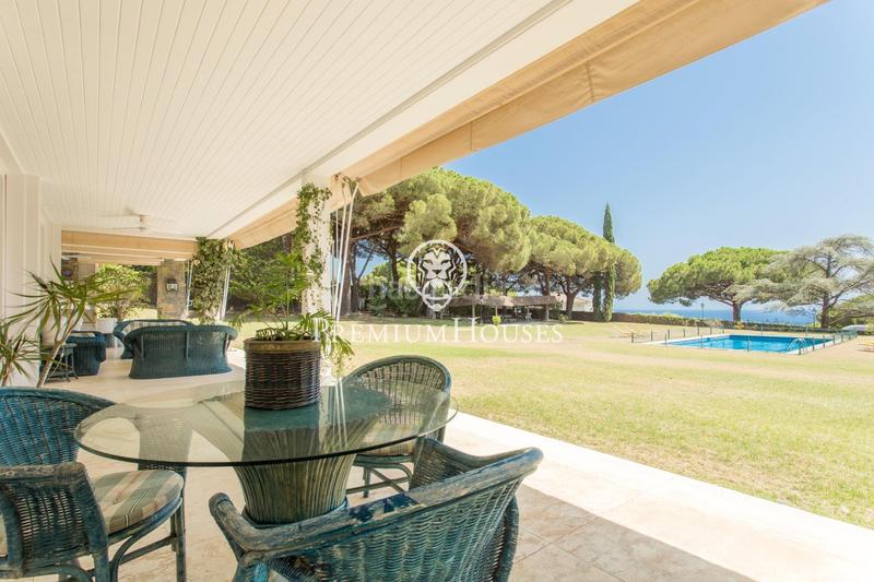 Foto 8844f054-9746-4e9c-9dc9-1d3fb9f88b4e. Casa  en venta en Rocaferrera con vistas espectaculares al mar en parcela plana en Sant Andreu de Llavaneres