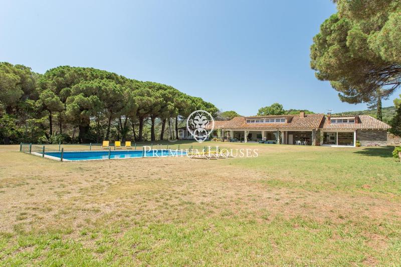 Foto 928d131a-cfd8-4c0b-ac4e-ec50c2789ca0. Casa  en venta en Rocaferrera con vistas espectaculares al mar en parcela plana en Sant Andreu de Llavaneres