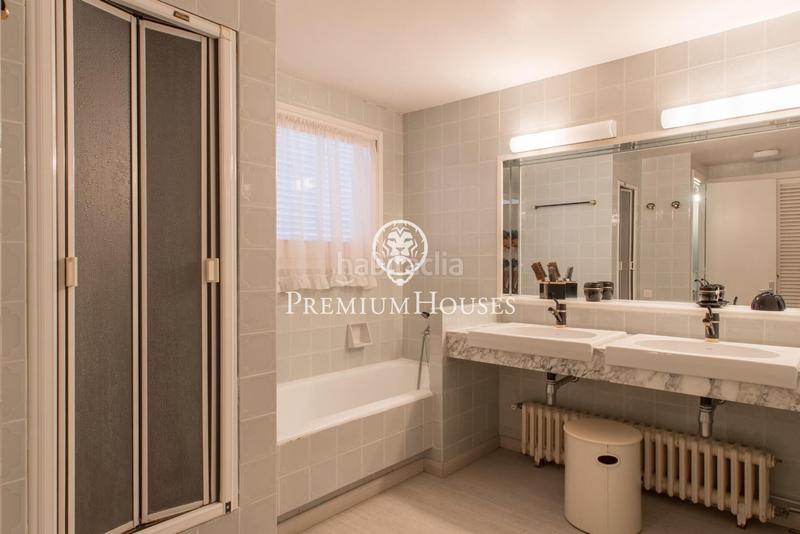 Foto f91bfe3b-ce00-4102-b0fb-cb60dc29633f. Casa  en venta en Rocaferrera con vistas espectaculares al mar en parcela plana en Sant Andreu de Llavaneres
