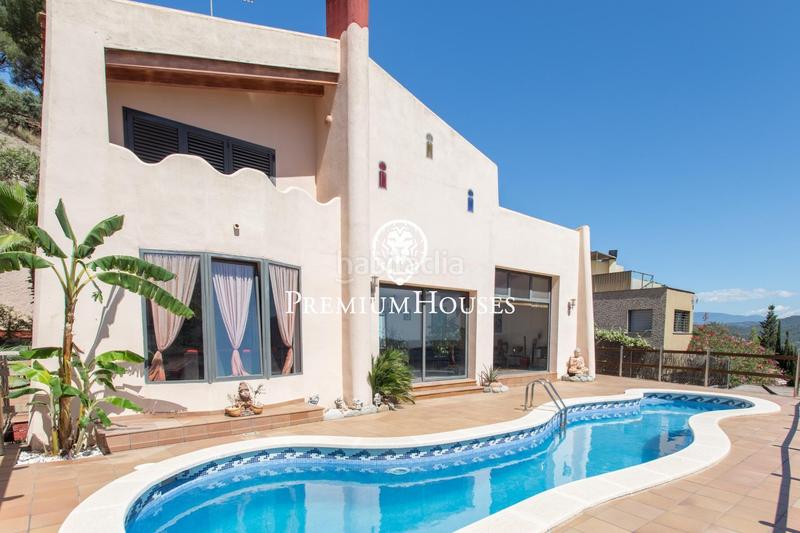 Foto 00120cd3-b6d0-450e-8e68-e22e9b5621e5. Casa  ibicenca en venta en Nucli Urbà Argentona